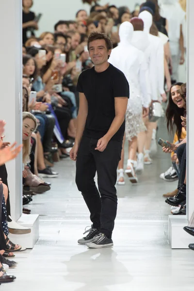 Look 34